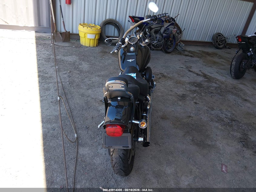 HARLEY-DAVIDSON FXSTBI 2002