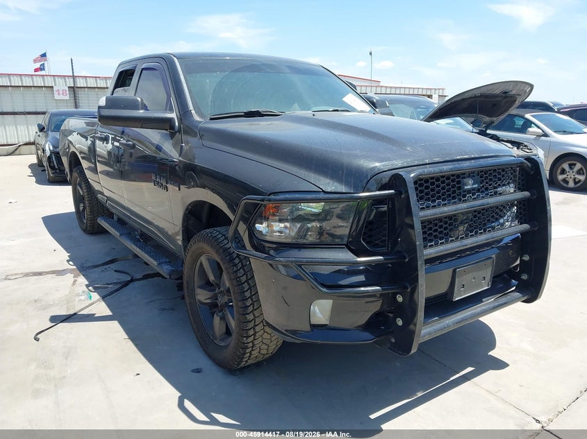 2017 RAM 1500 EXPRESS 4X4 6'4 BOX