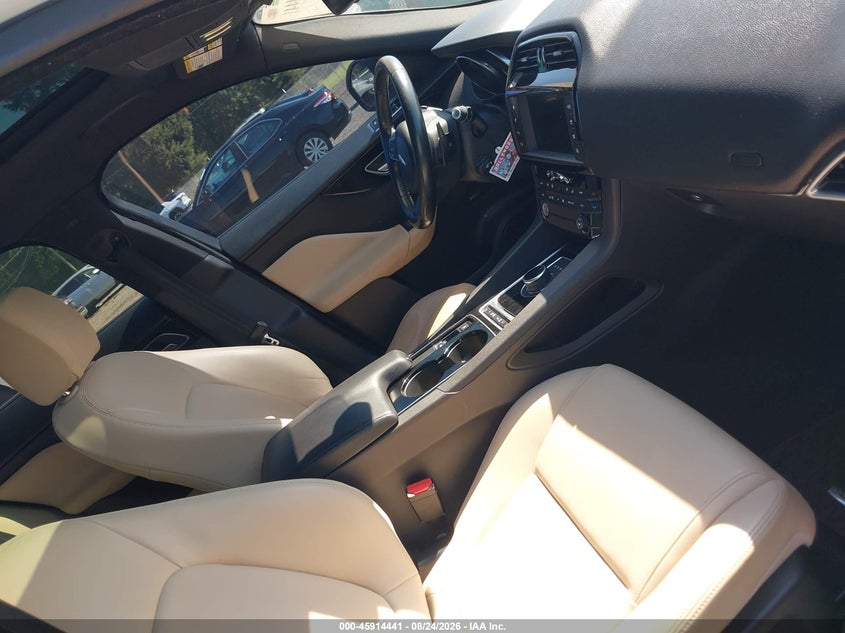 2017 JAGUAR F-PACE auction photo 5