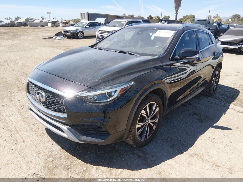 2017 INFINITI QX30 auction photo 2