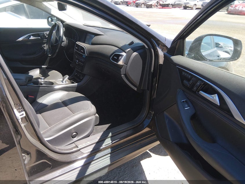 2017 INFINITI QX30 auction photo 5