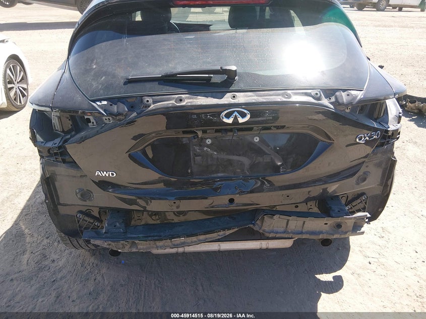 2017 INFINITI QX30 auction photo 6