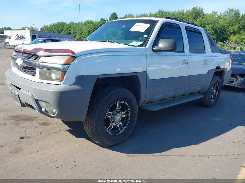 2002 Chevrolet Avalanche, Normal Wear & Tear, IAAI, VIN 3GNGK23G42G180585 — photo 2