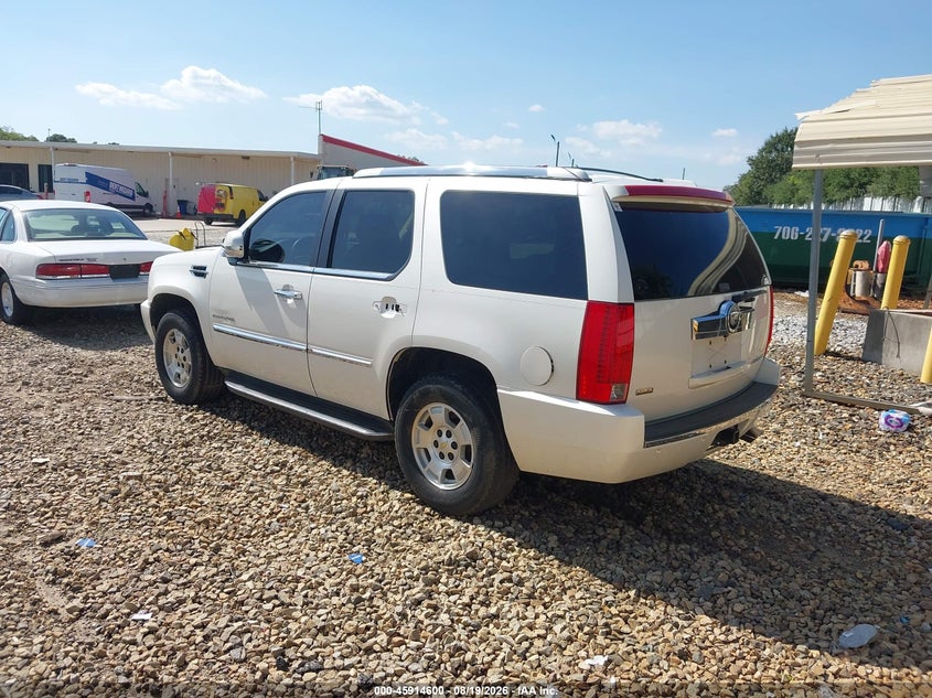 2011 CADILLAC ESCALADE auction photo 3