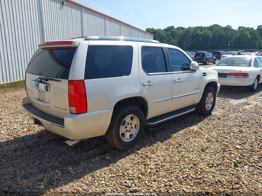 2011 CADILLAC ESCALADE auction photo 4
