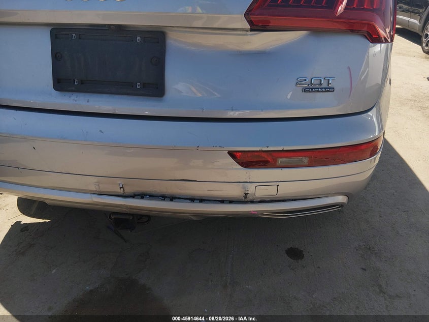 AUDI Q5 2018 VIN WA1ANAFY8J2077000