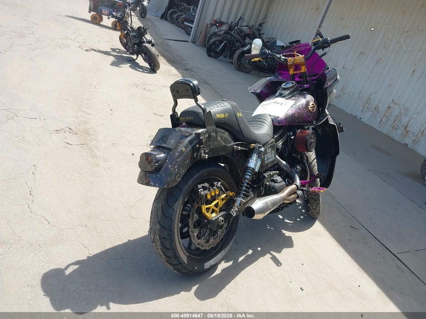HARLEY-DAVIDSON FXDB 2016