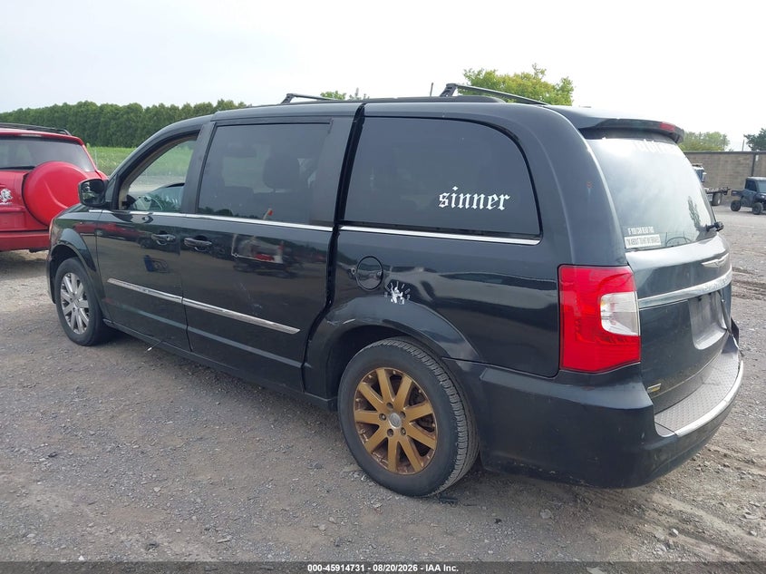 2015 CHRYSLER TOWN & COUNTRY auction photo 3