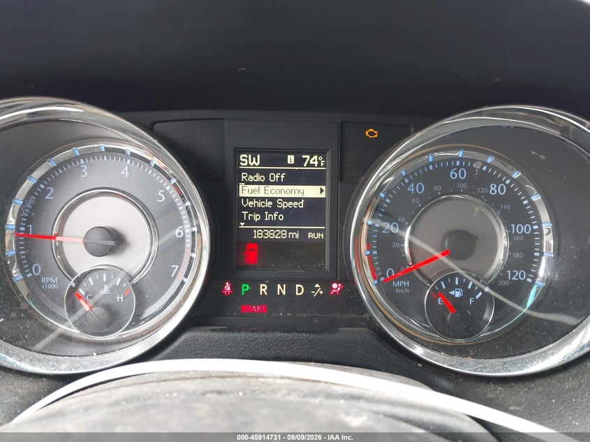 2015 CHRYSLER TOWN & COUNTRY auction photo 7