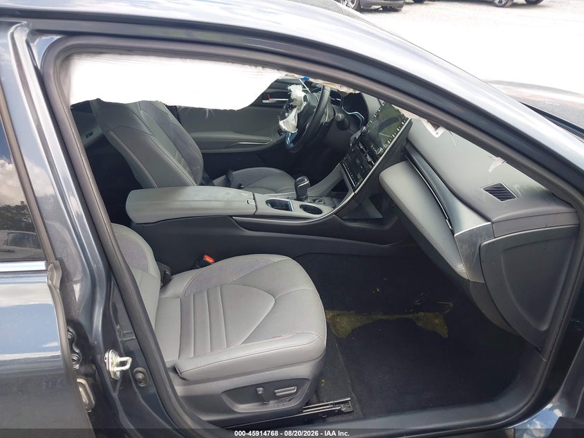 2020 TOYOTA AVALON auction photo 5