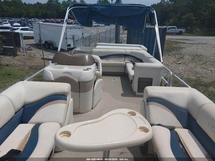 2003 FISHER PONTOON auction photo 5