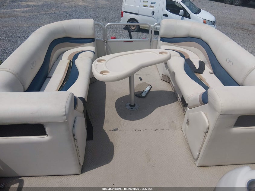 2003 FISHER PONTOON auction photo 8