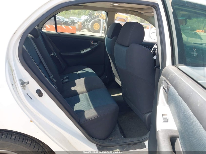2005 TOYOTA COROLLA auction photo 8