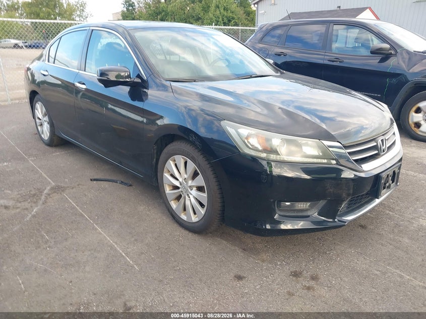 2015 HONDA ACCORD auction photo 1