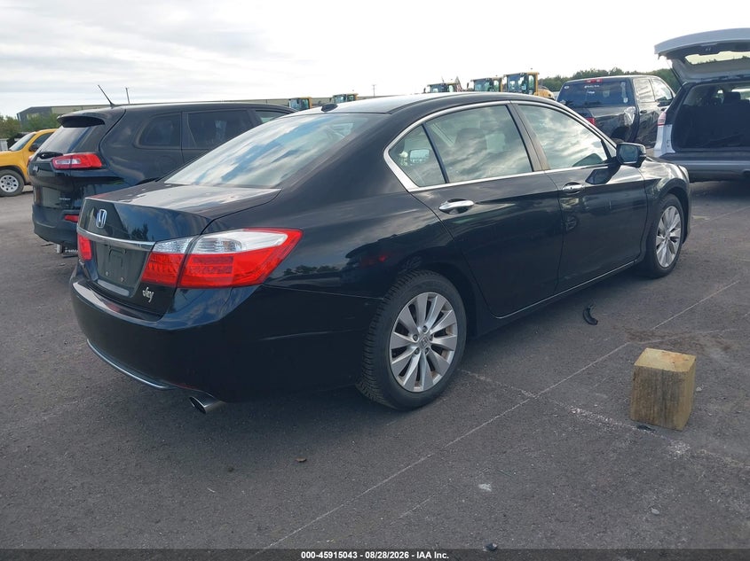 2015 HONDA ACCORD auction photo 4