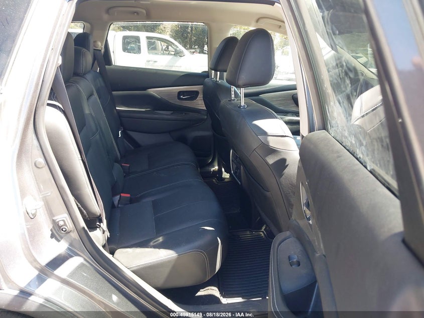 2018 NISSAN MURANO auction photo 8