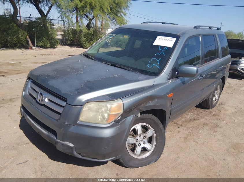 2006 Honda Pilot, Left Front, IAAI, VIN 2HKYF18486H523518 — photo 2