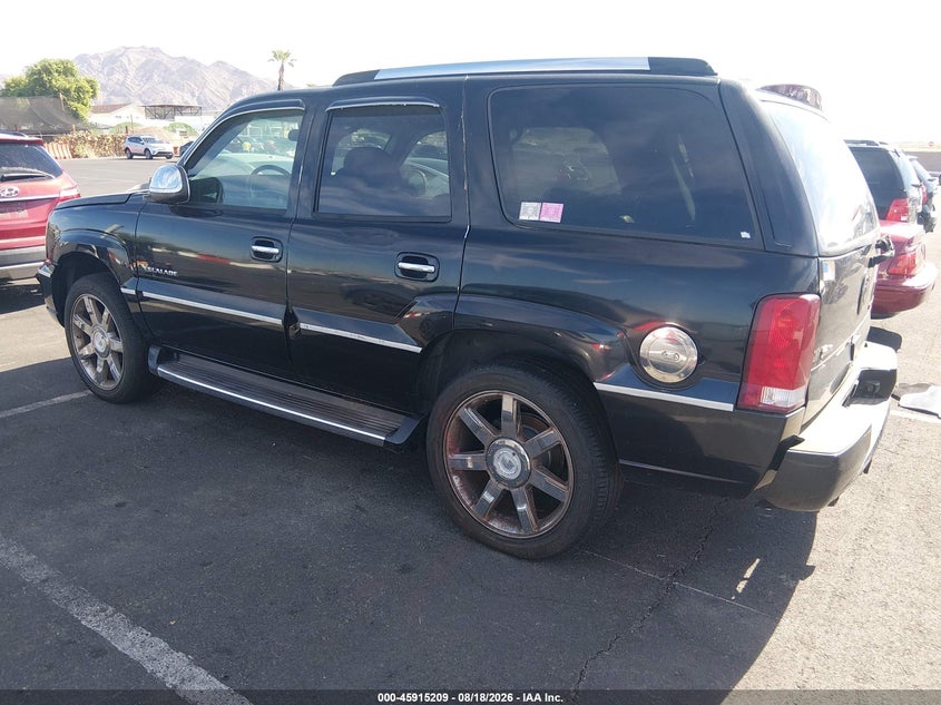 2004 CADILLAC ESCALADE auction photo 3