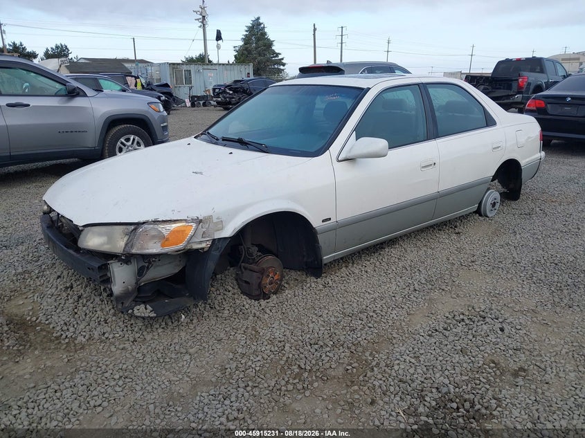 2001 Toyota Camry, Звичайний знос, IAAI, VIN JT2BG22K810557389 — фото 2