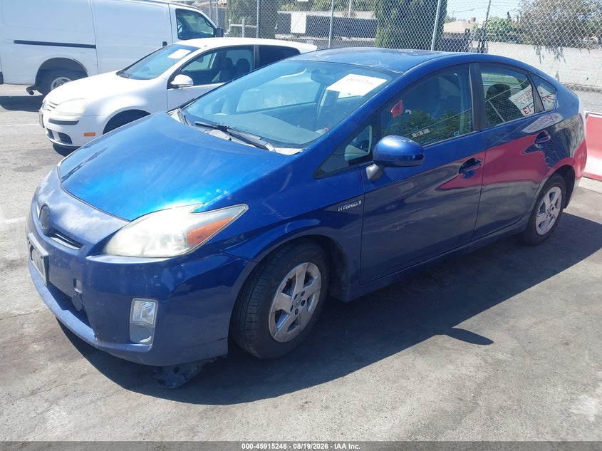 2011 Toyota Prius, Right Front, IAAI, VIN JTDKN3DU9B0267343 — photo 2