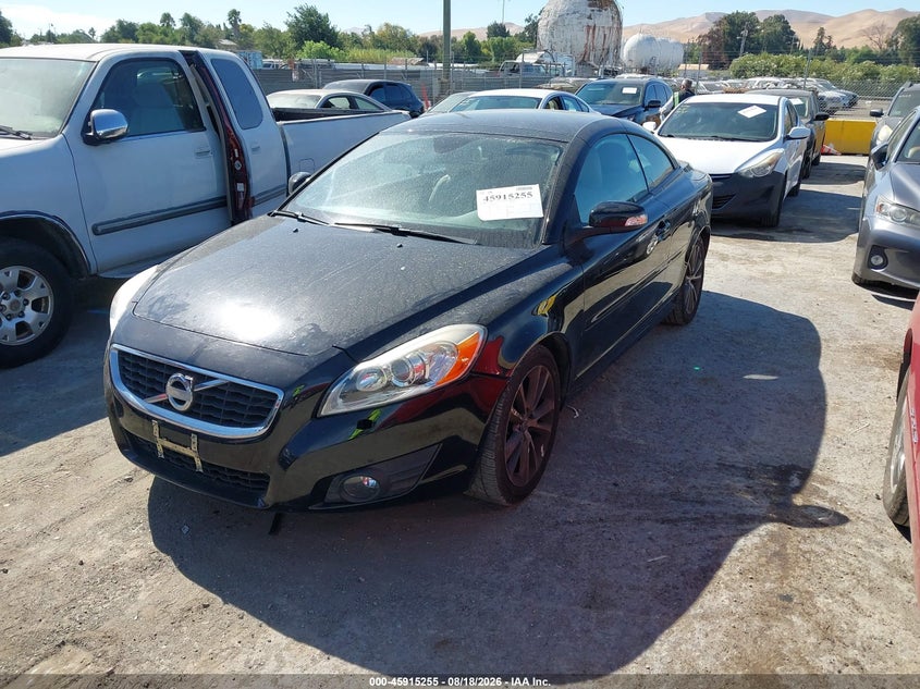 2013 VOLVO C70 auction photo 2