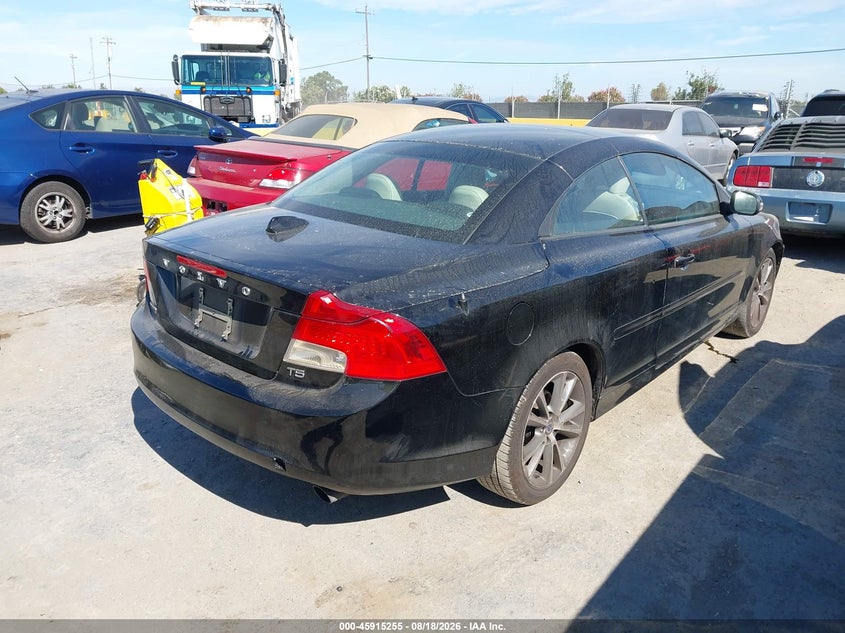 2013 VOLVO C70 auction photo 4