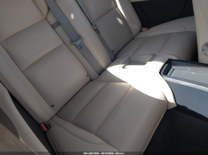 2013 VOLVO C70 auction photo 8