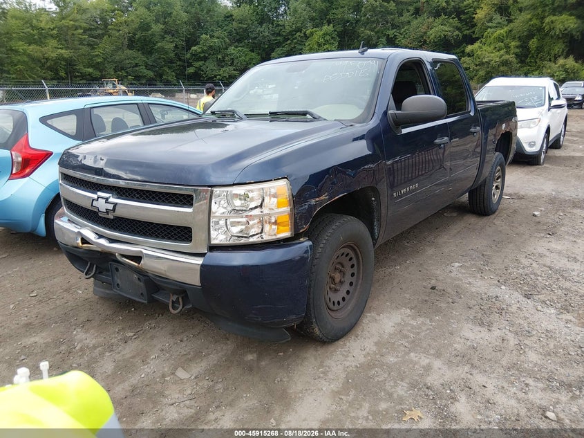 2011 CHEVROLET SILVERADO 1500 auction photo 2