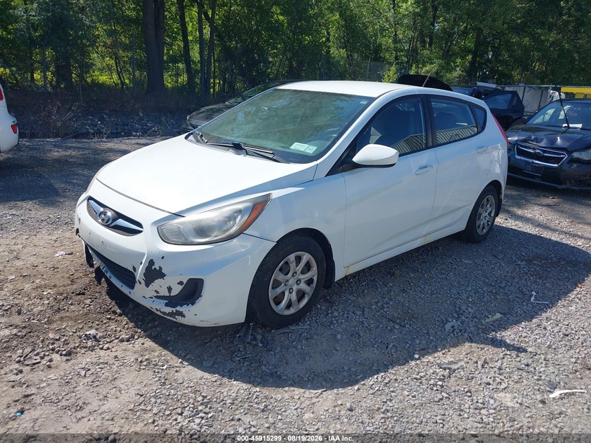 2013 HYUNDAI ACCENT auction photo 2