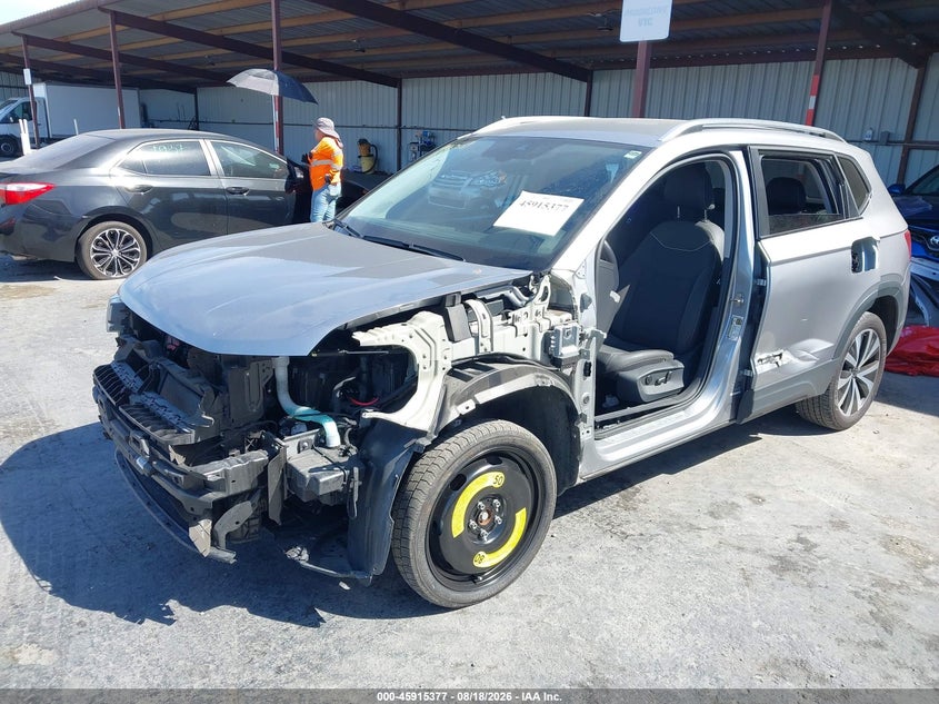 2024 VOLKSWAGEN TAOS auction photo 2