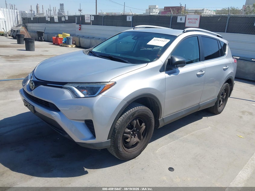 2017 Toyota RAV 4, Удар ззаду, IAAI, VIN 2T3ZFREV0HW372721 — фото 2