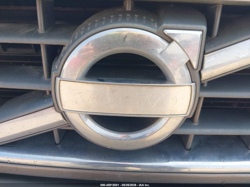 2010 VOLVO XC90 auction photo 6