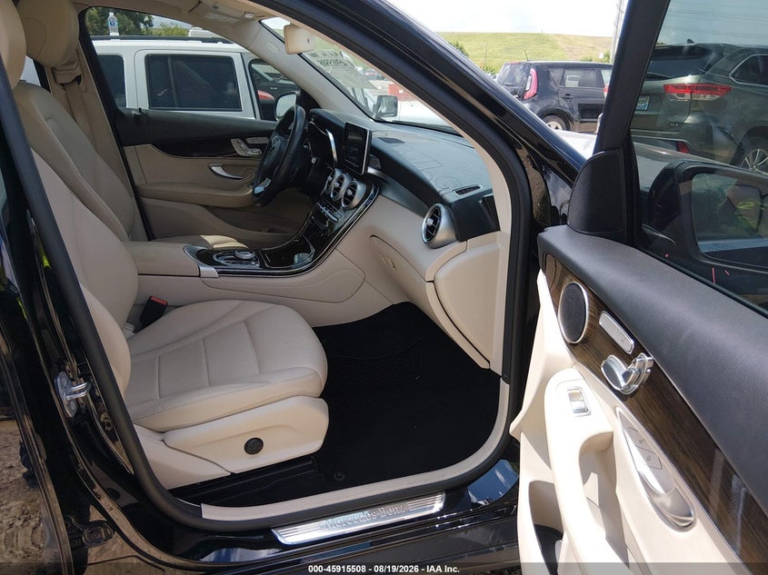 2018 MERCEDES-BENZ GLC 300 auction photo 5
