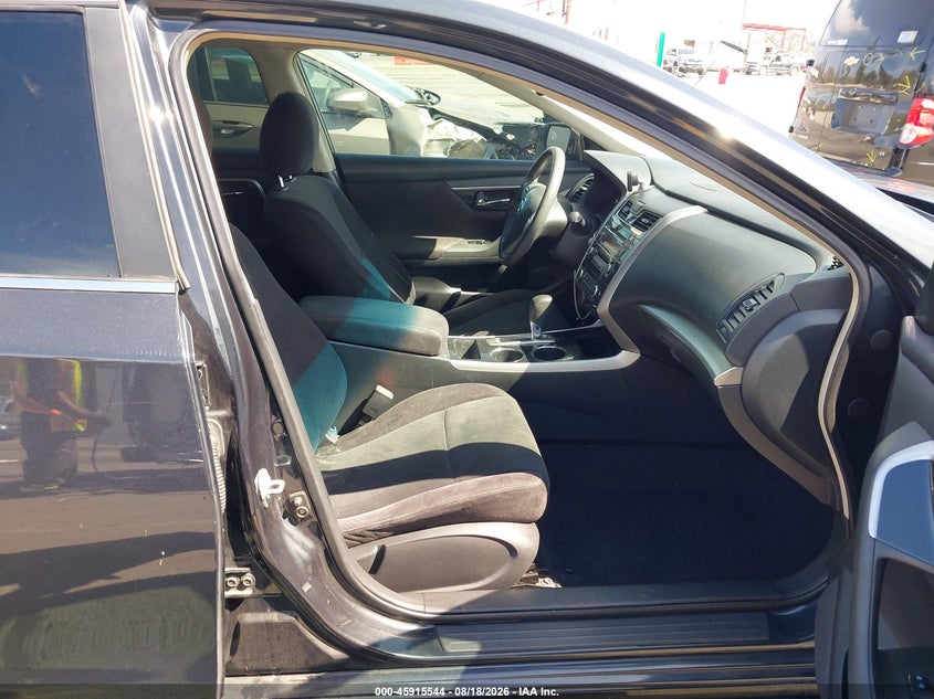 2013 NISSAN ALTIMA auction photo 5
