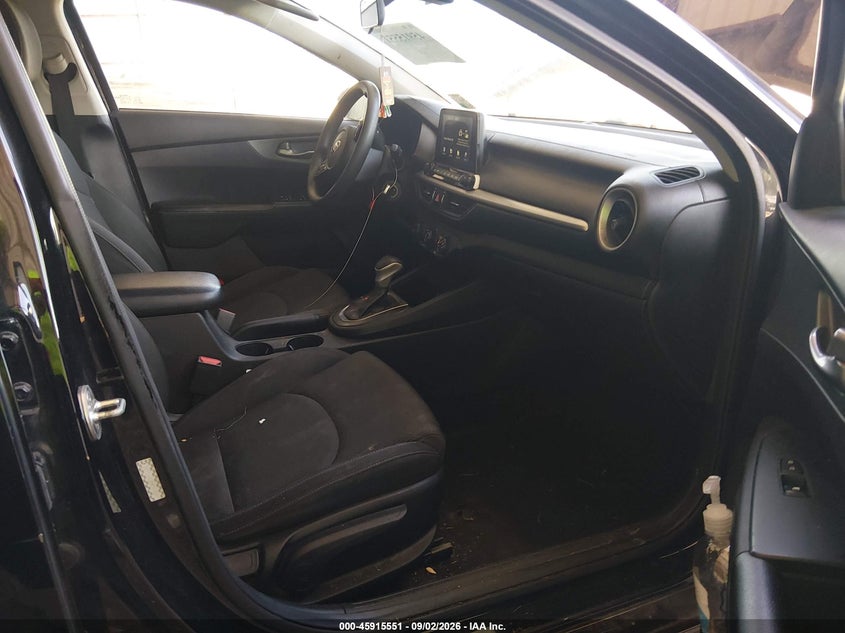 2021 KIA FORTE auction photo 5