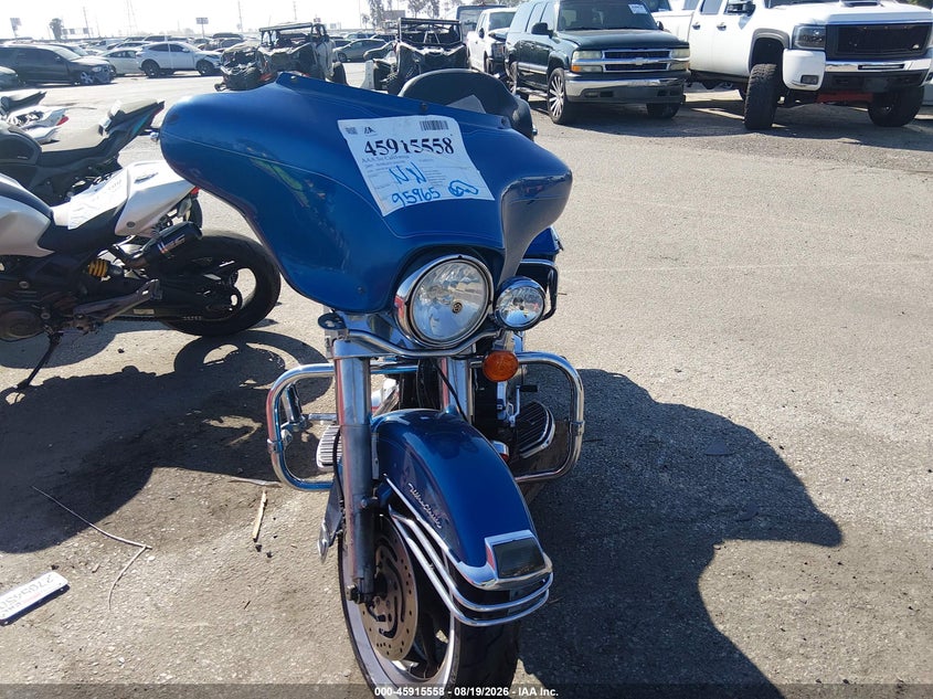 HARLEY-DAVIDSON FLHTCUI 2005