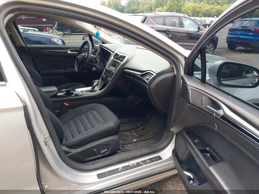 2016 FORD FUSION auction photo 5