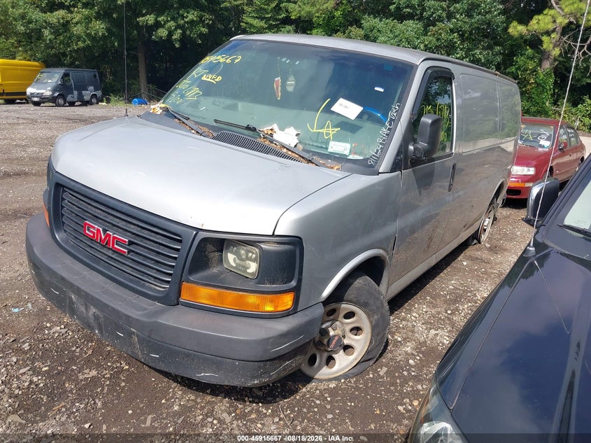 2011 GMC SAVANA 1500 auction photo 2