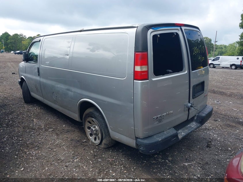 2011 GMC SAVANA 1500 auction photo 3