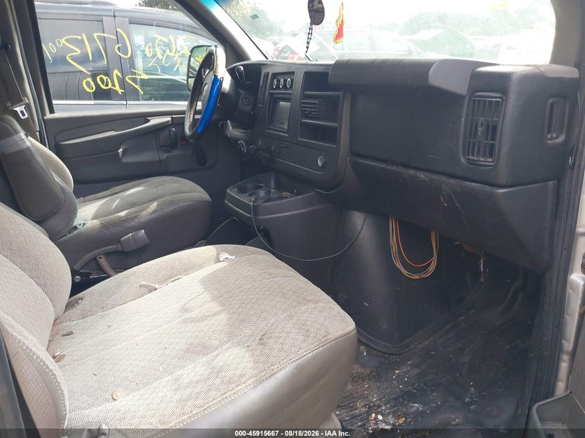 2011 GMC SAVANA 1500 auction photo 5