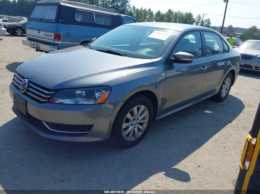 2015 VOLKSWAGEN PASSAT auction photo 2