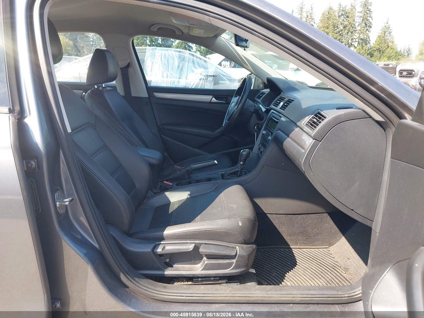 2015 VOLKSWAGEN PASSAT auction photo 5