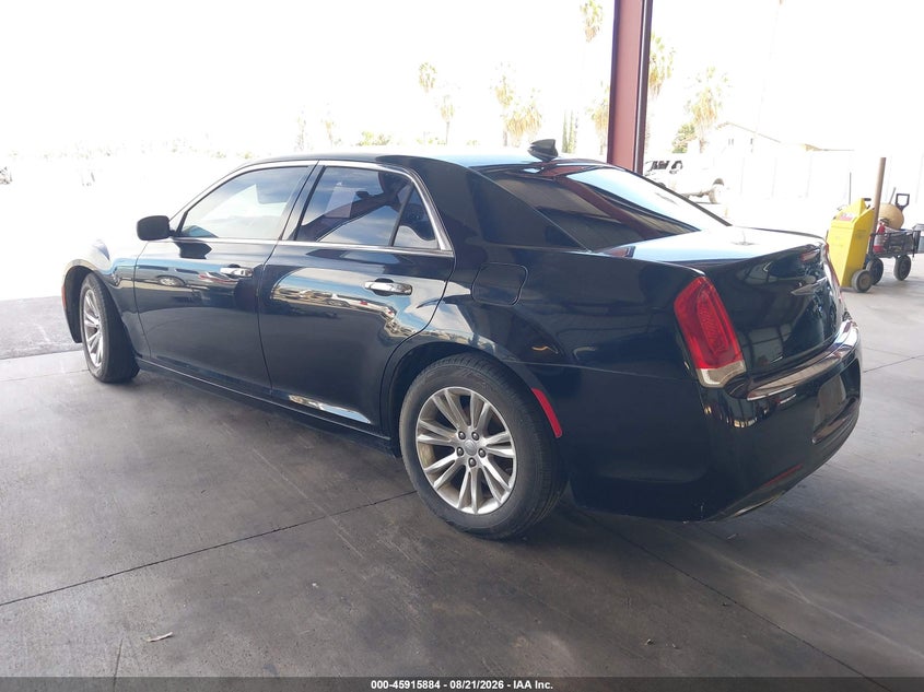 2016 CHRYSLER 300C auction photo 3