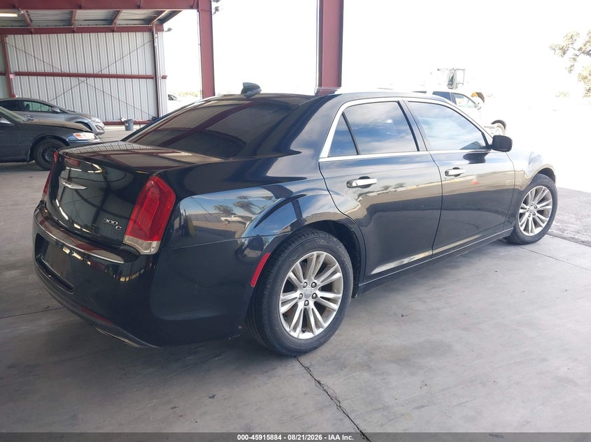 2016 CHRYSLER 300C auction photo 4