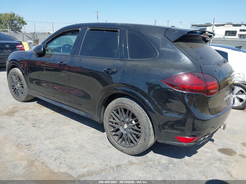 2013 PORSCHE CAYENNE auction photo 3