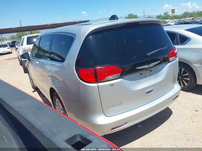 2023 CHRYSLER VOYAGER auction photo 3