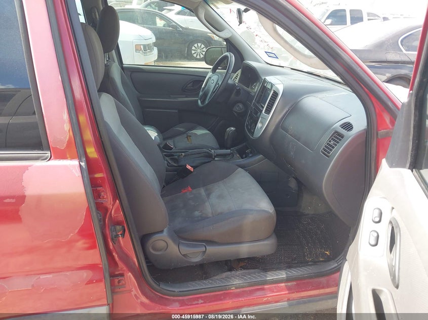 2006 FORD ESCAPE auction photo 5