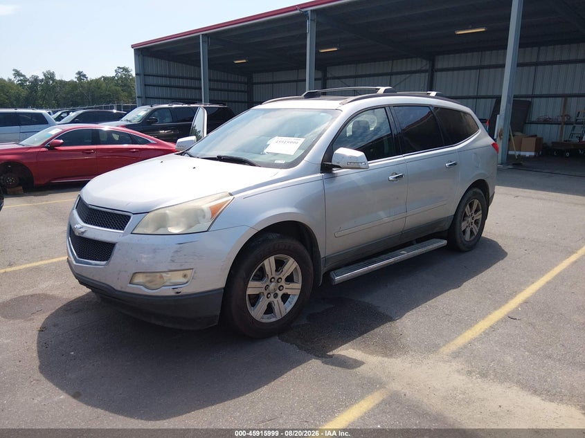 2011 CHEVROLET TRAVERSE auction photo 2