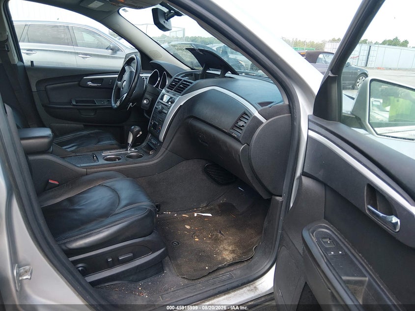2011 CHEVROLET TRAVERSE auction photo 5