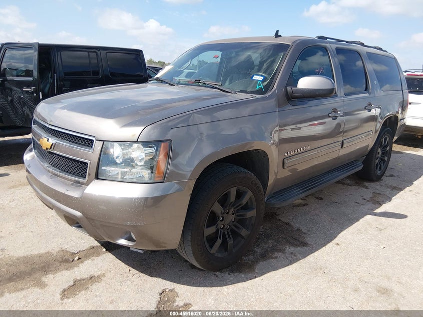 2014 CHEVROLET SUBURBAN 1500 auction photo 2